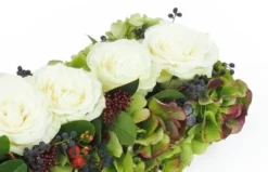 Chemin De Roses Blanches "Eschyle" -L’Agitateur Floral Boutique chemin de roses blanches eschyle 2