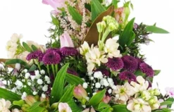 Gerbe De Fleurs à La Main "Aphrodite" 5 Gerbe De Fleurs à La Main "Aphrodite" -L’Agitateur Floral Boutique gerbe de fleurs a la main aphrodite 2